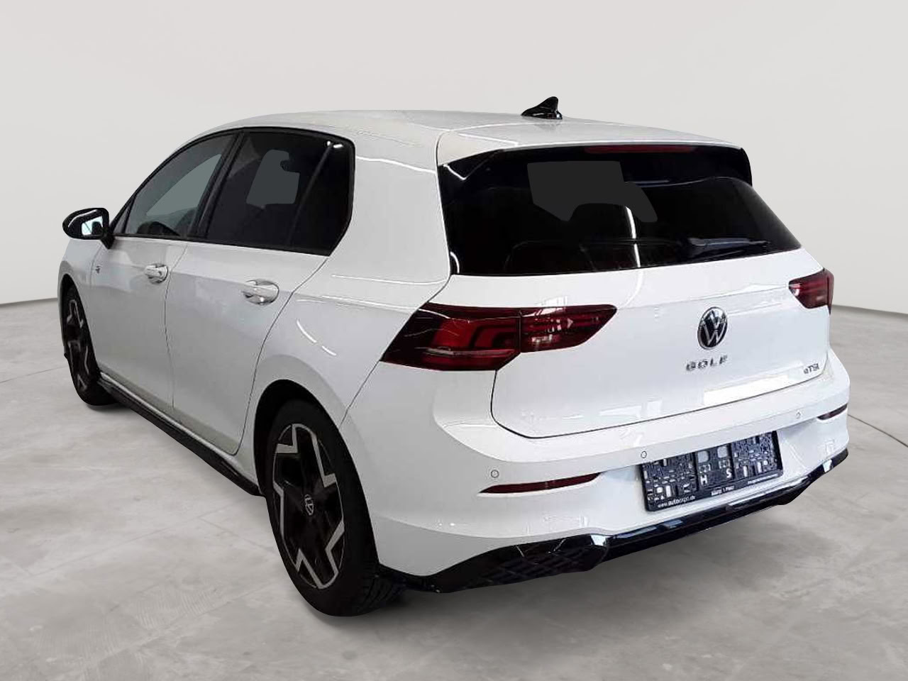 Vw Golf 1.5 eTSI OPF DSG R-Line 5