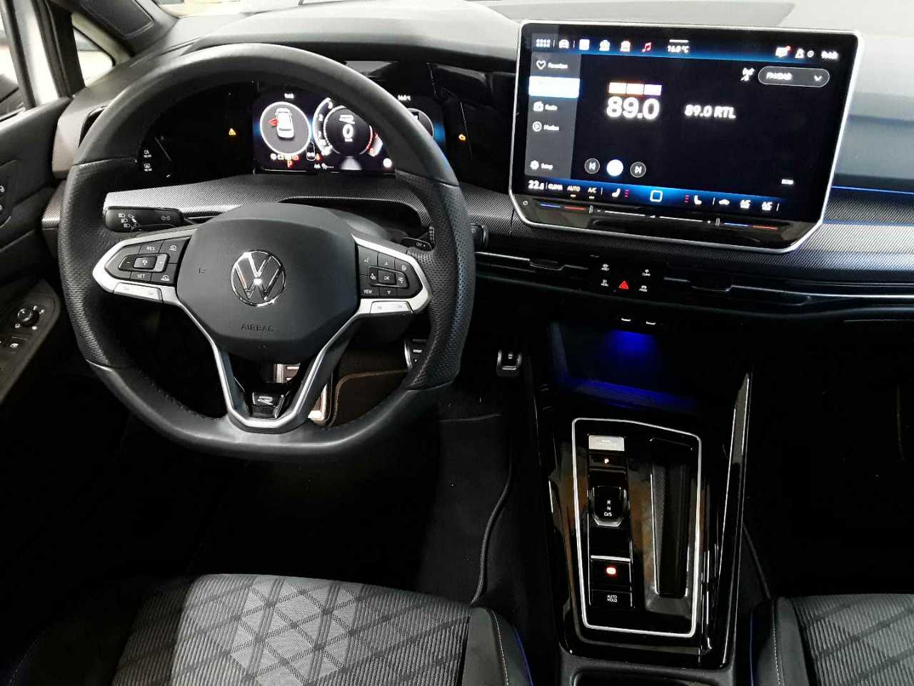 Vw Golf 1.5 eTSI OPF DSG R-Line 10