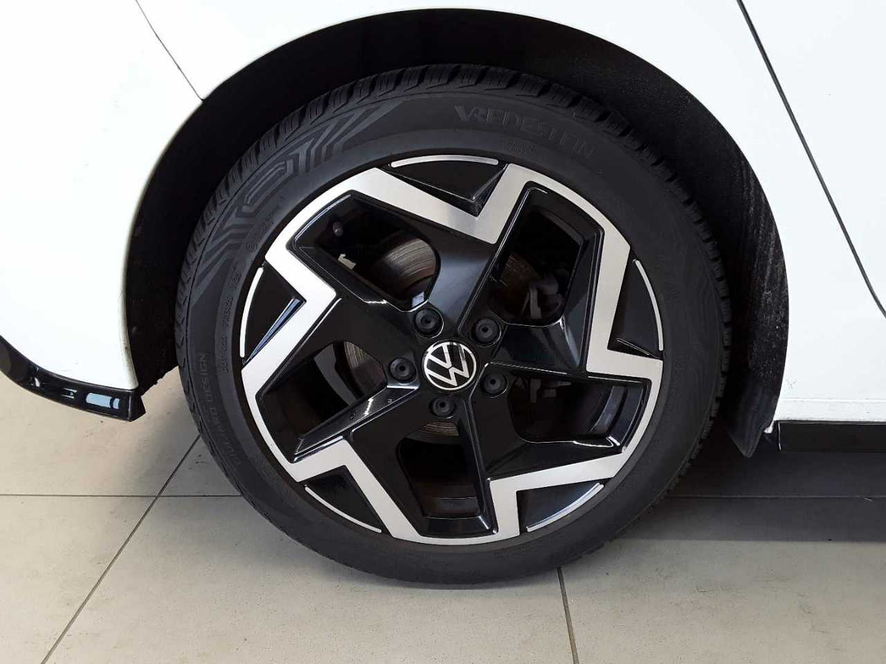 Vw Golf 1.5 eTSI OPF DSG R-Line 18