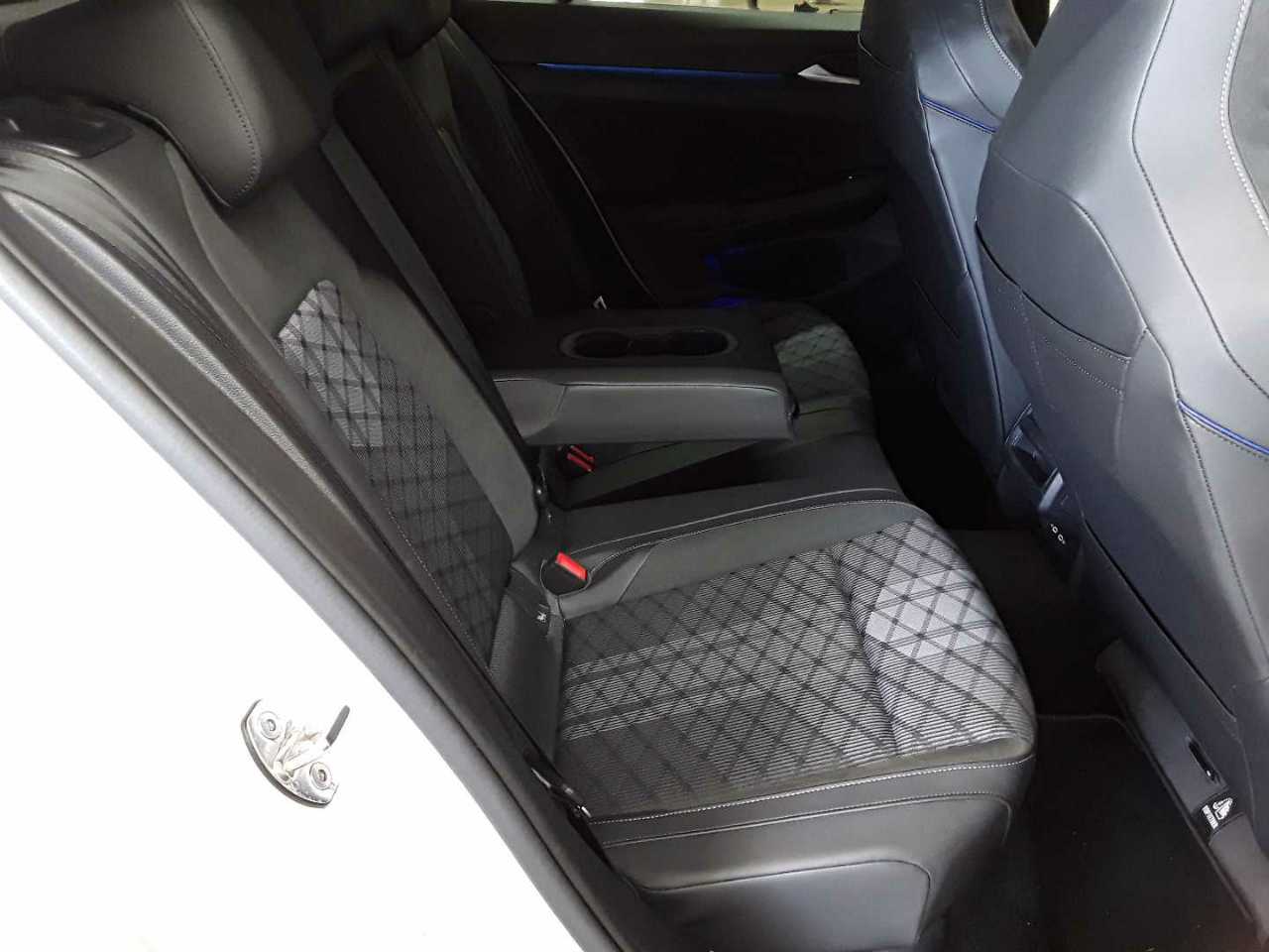 Vw Golf 1.5 eTSI OPF DSG R-Line 14