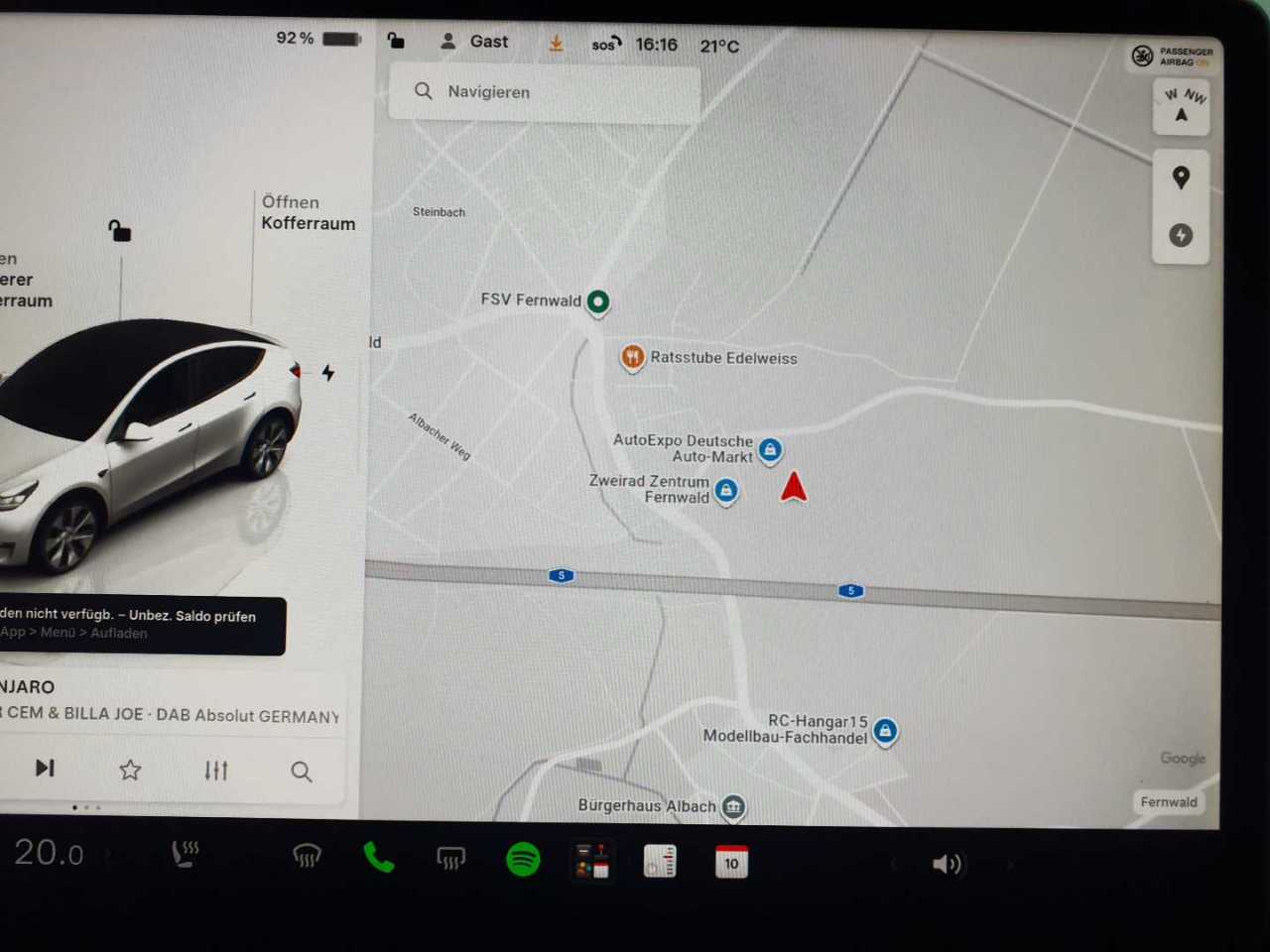 Tesla Model Y Long Range Dual Motor AWD 12