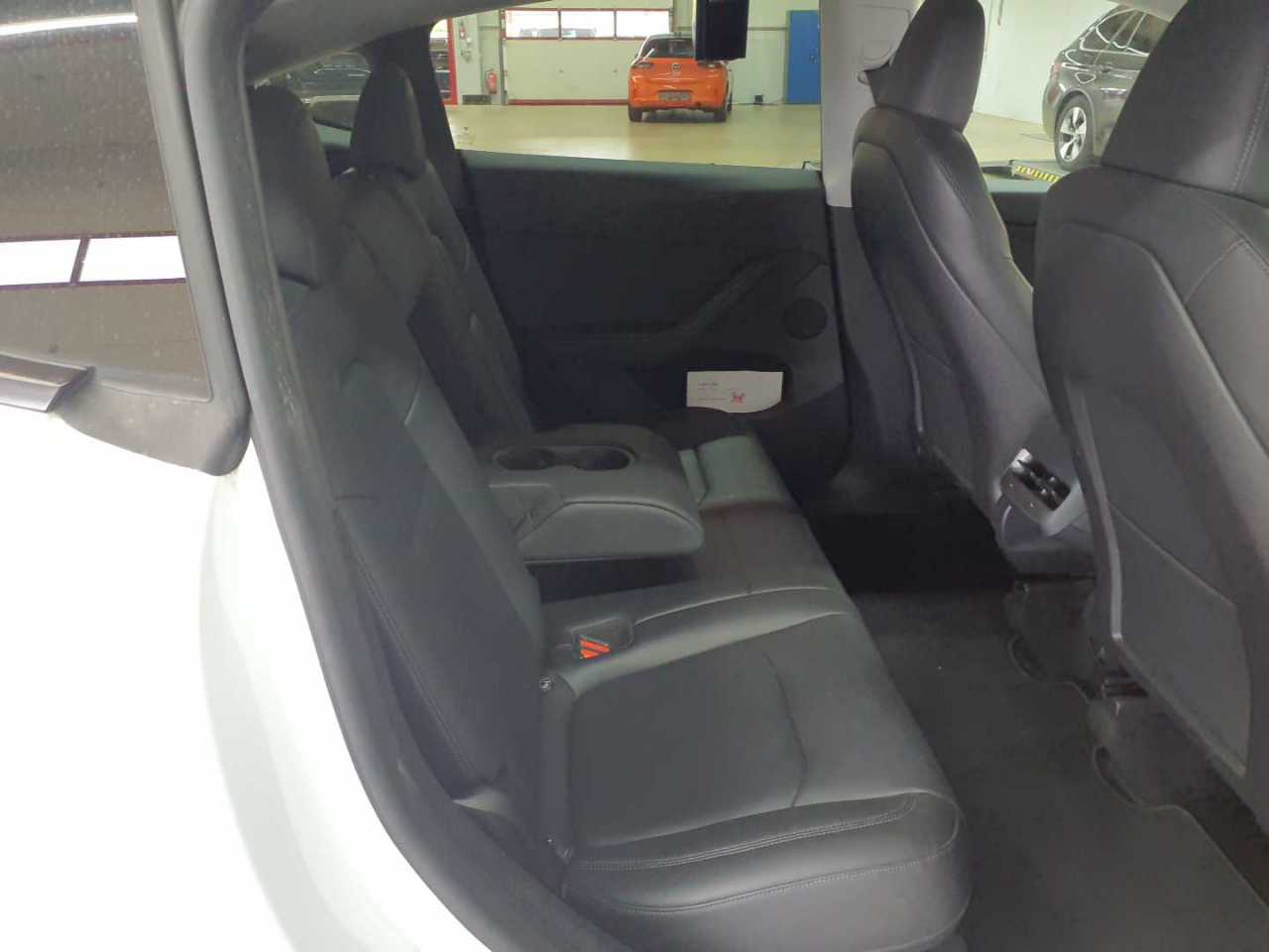 Tesla Model Y Long Range Dual Motor AWD 13