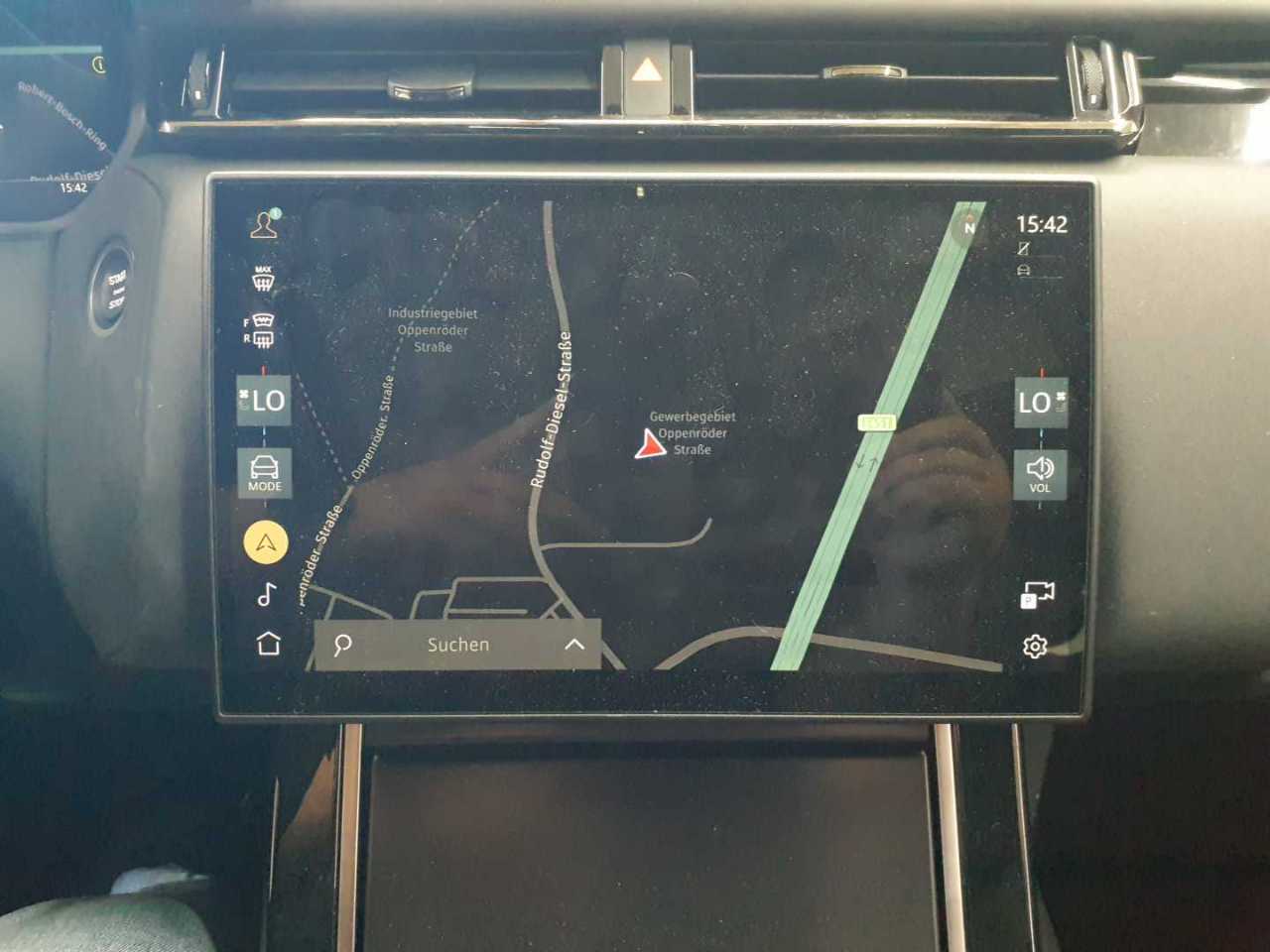 Land Rover Range Rover Velar D300 Dynamic SE 12