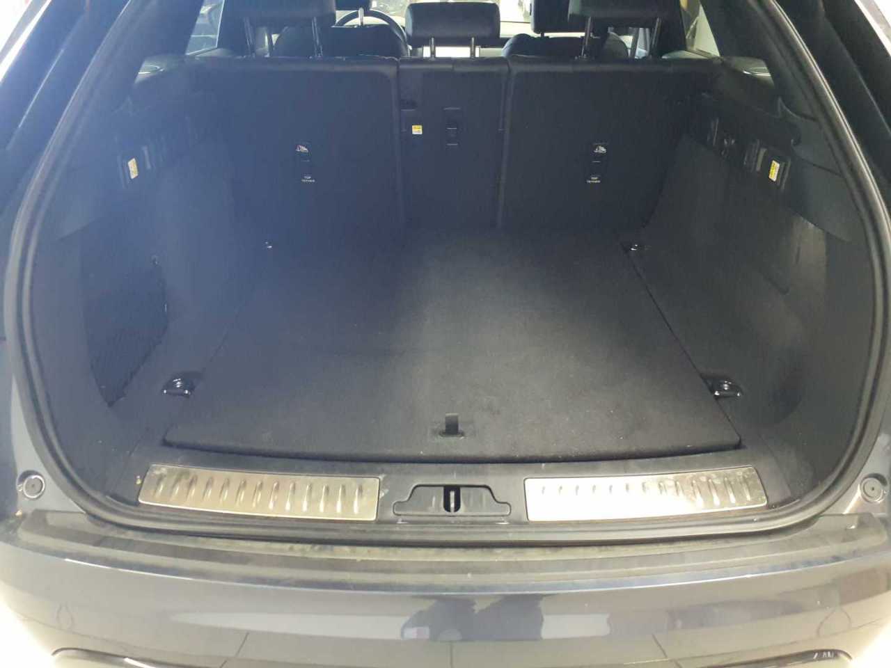 Land Rover Range Rover Velar D300 Dynamic SE 15