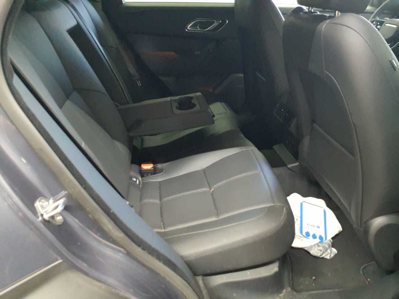 Land Rover Range Rover Velar D300 Dynamic SE 14