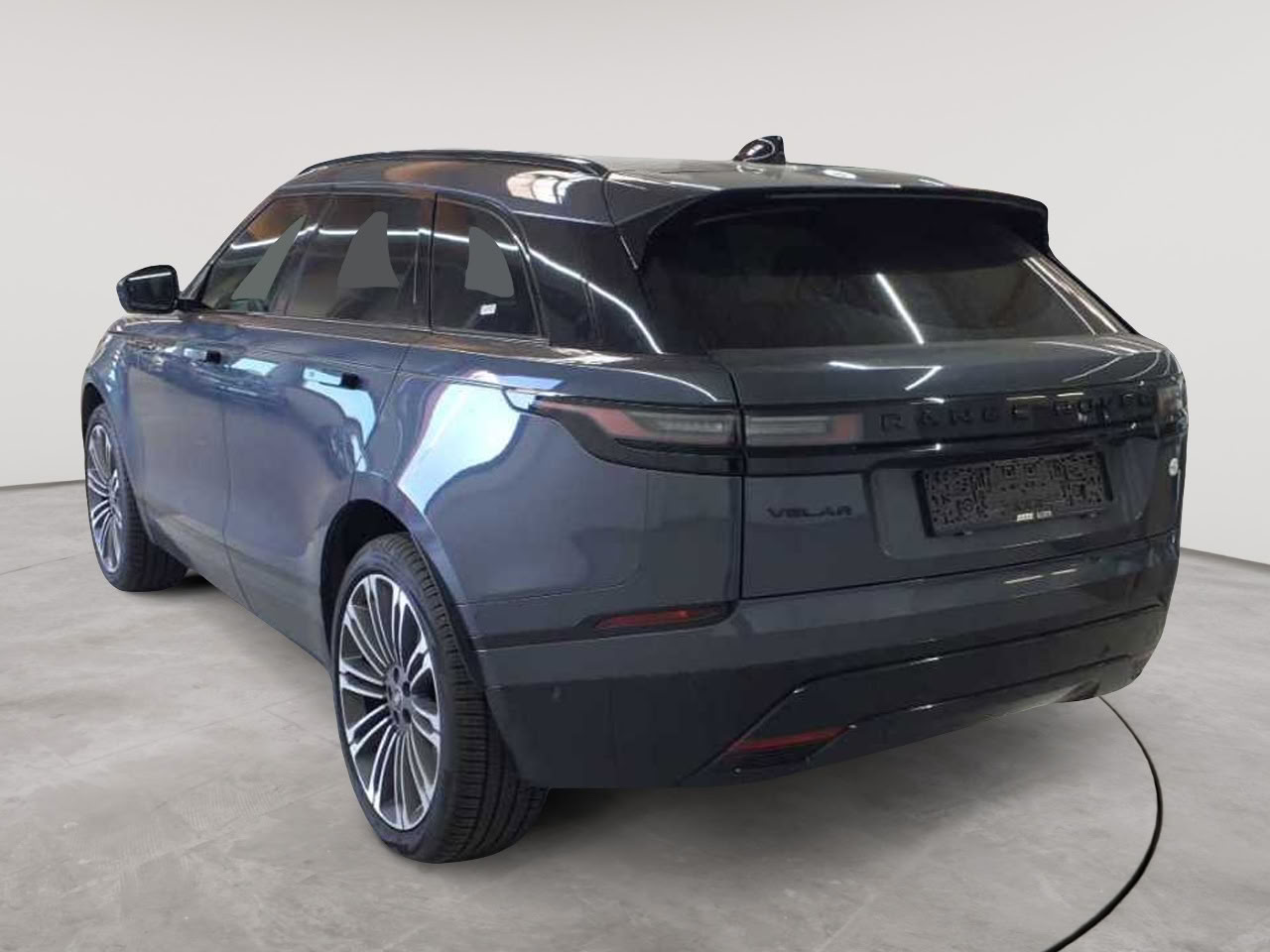 Land Rover Range Rover Velar D300 Dynamic SE 5