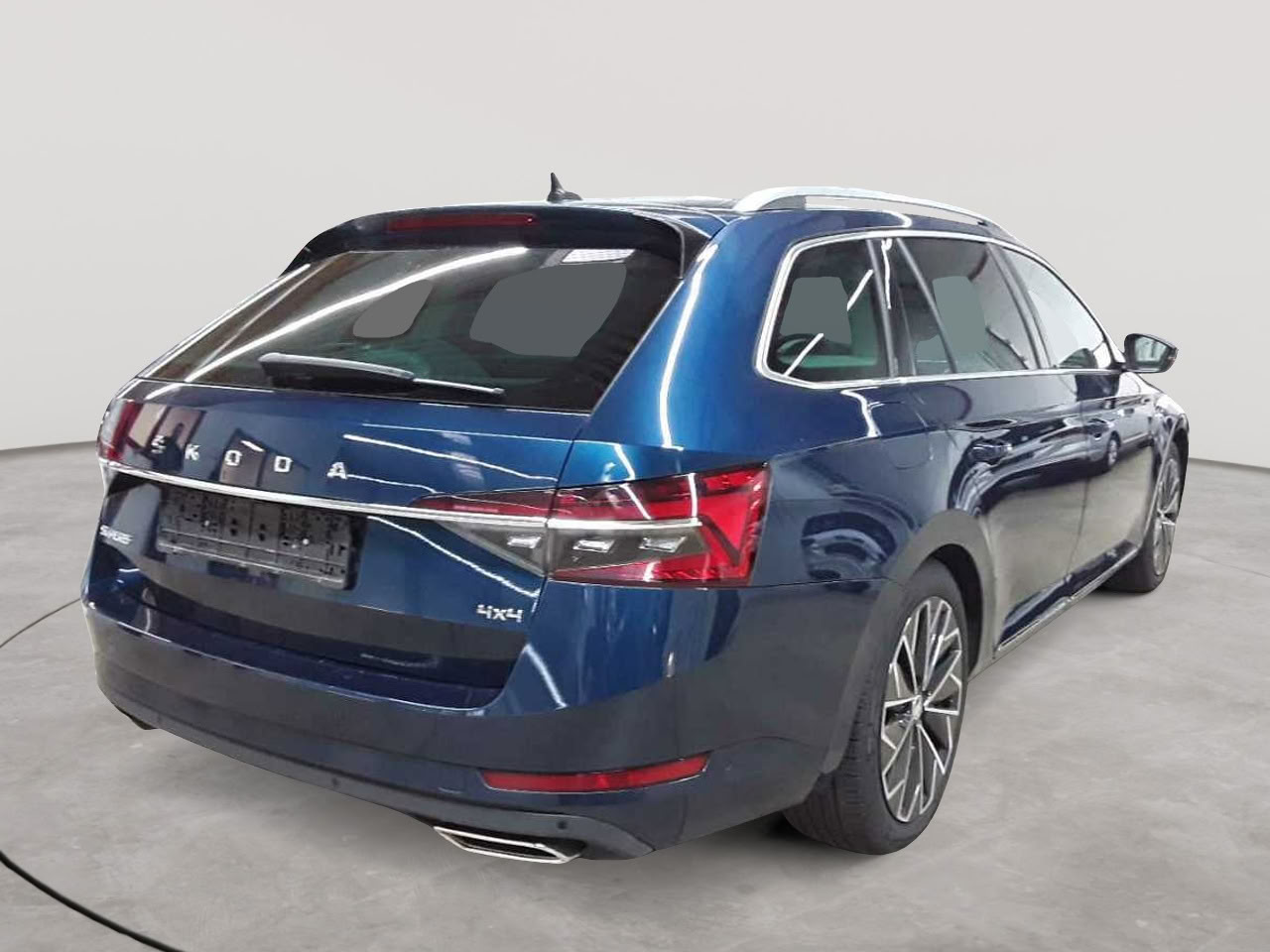 Skoda Superb Combi 2.0 TSI 4x4 DSG L&K 4