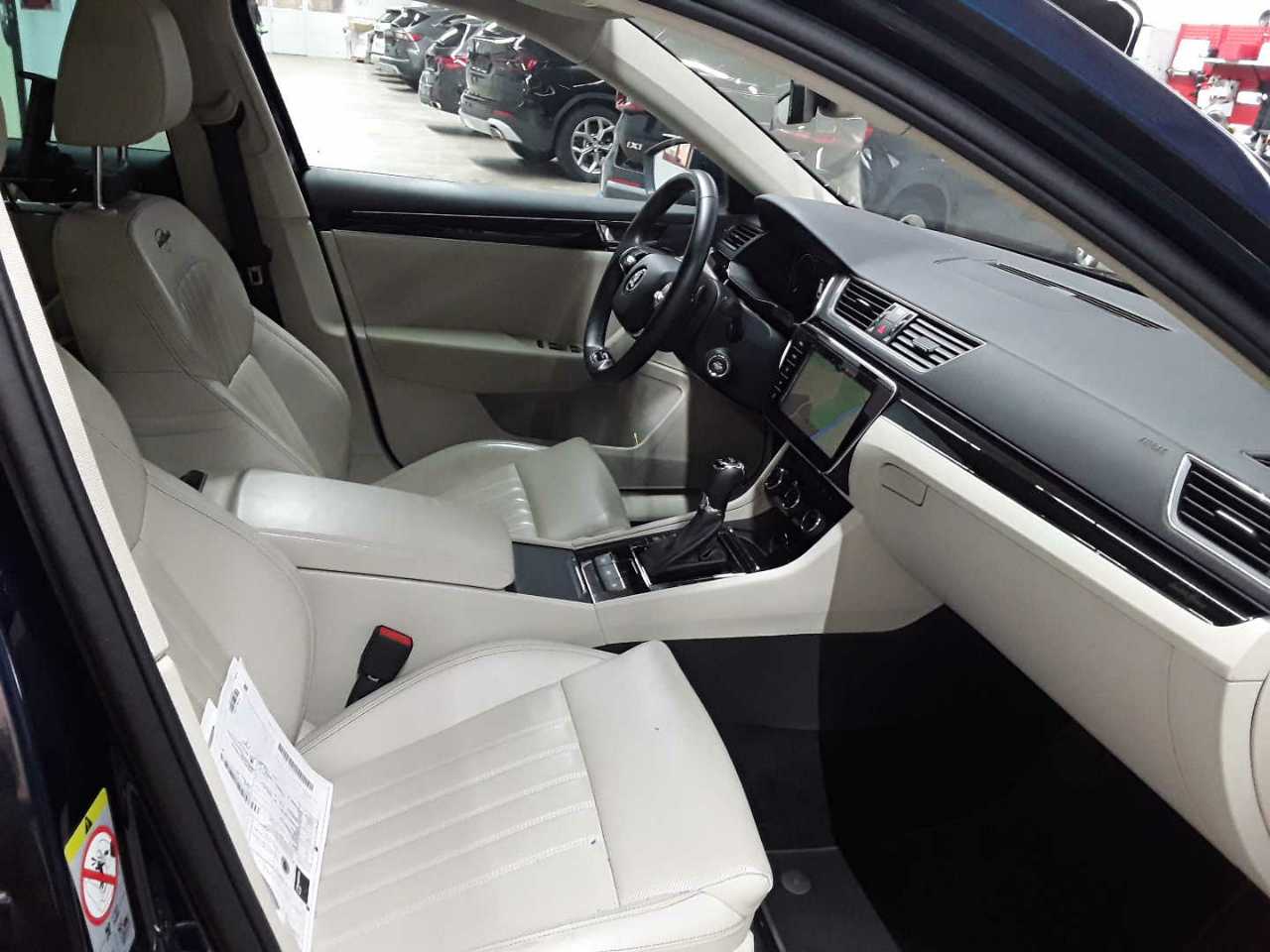 Skoda Superb Combi 2.0 TSI 4x4 DSG L&K 8