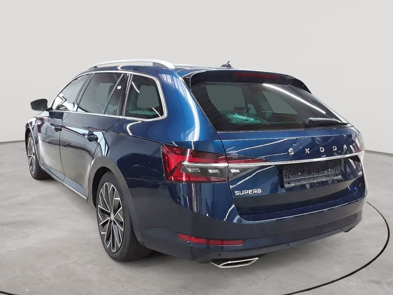Skoda Superb Combi 2.0 TSI 4x4 DSG L&K 5
