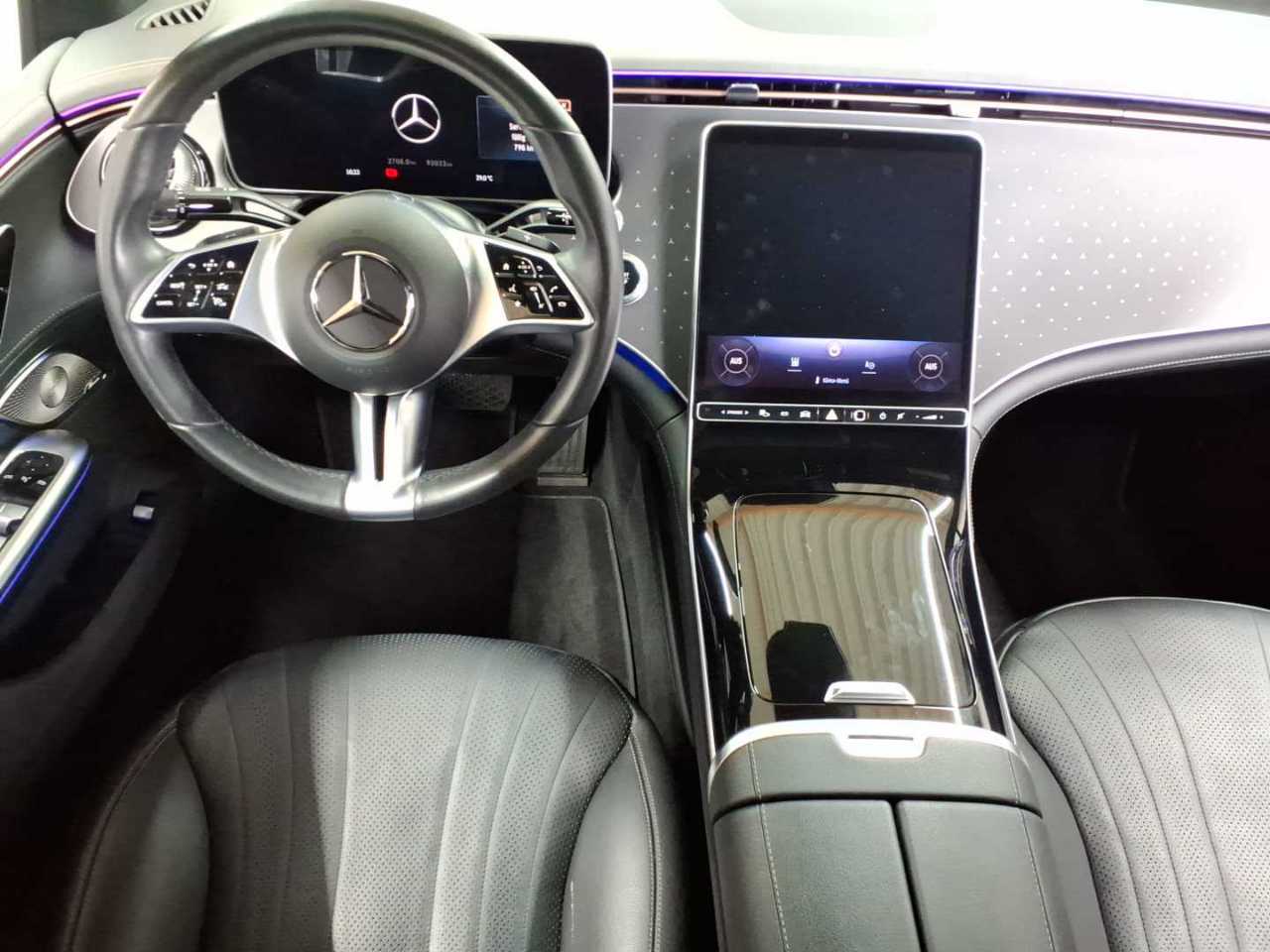 Mercedes-Benz EQE 350 Electric Art 10
