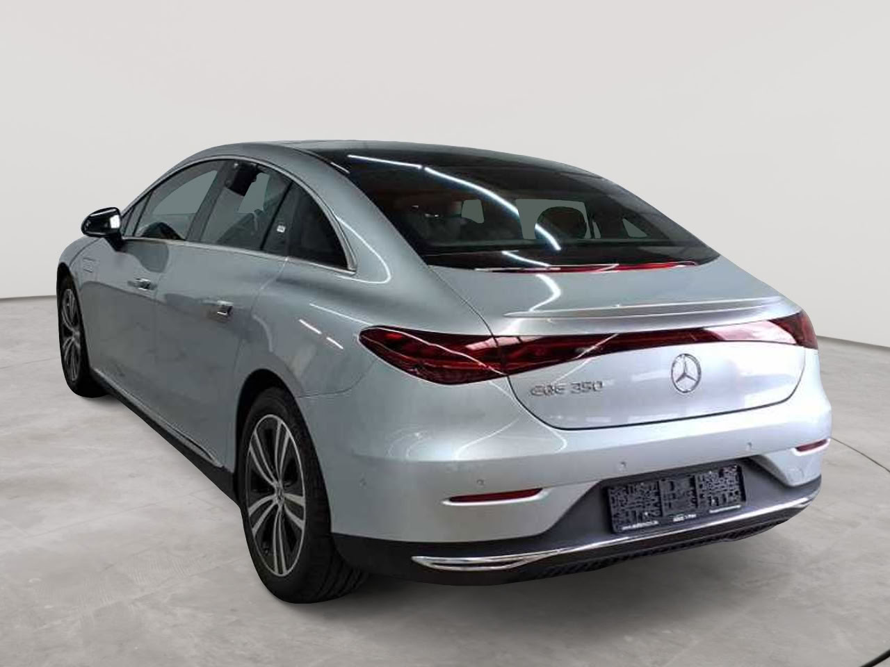 Mercedes-Benz EQE 350 Electric Art 5