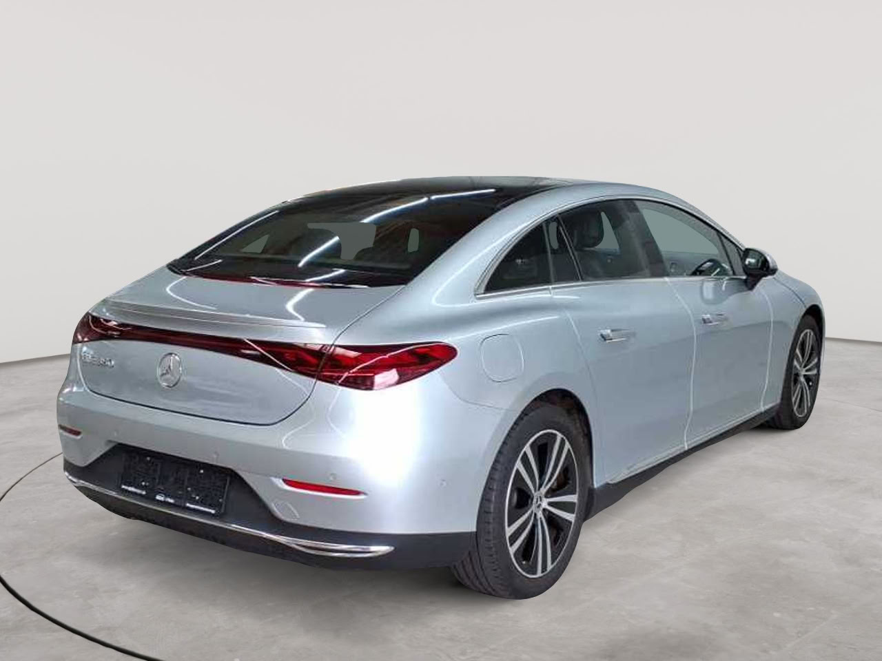 Mercedes-Benz EQE 350 Electric Art 4