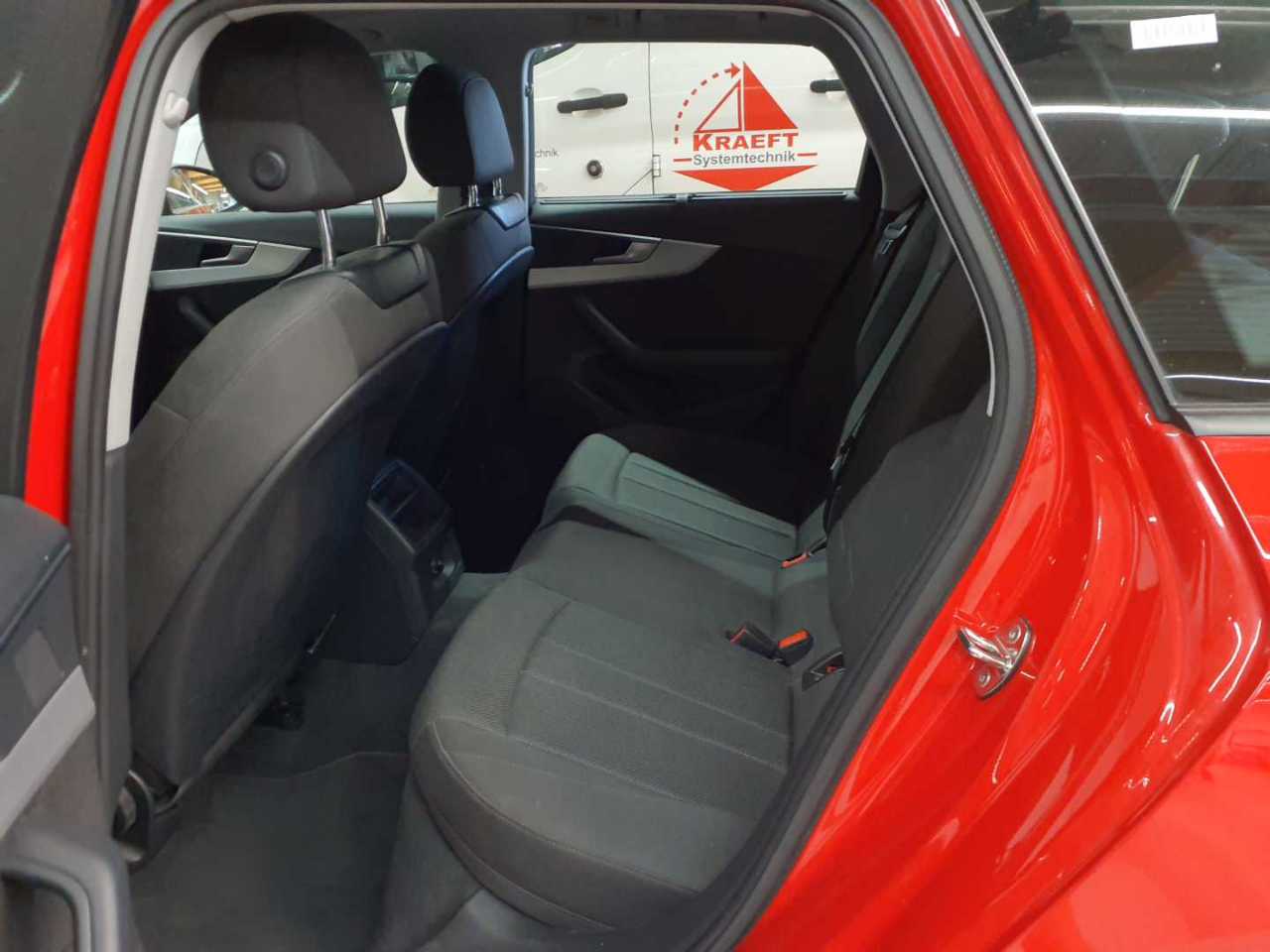 Audi A4 Avant 35 TFSI advanced 13