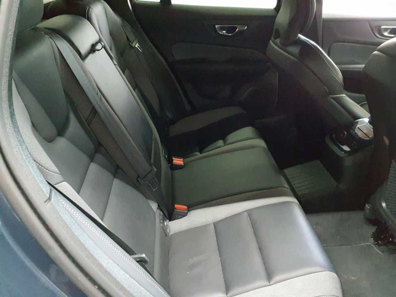 Volvo V60 T6 AWD Recharge Geartronic RDesign 14