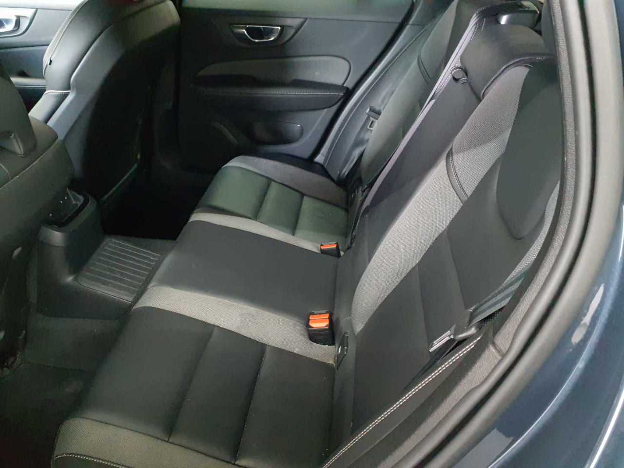 Volvo V60 T6 AWD Recharge Geartronic RDesign 13