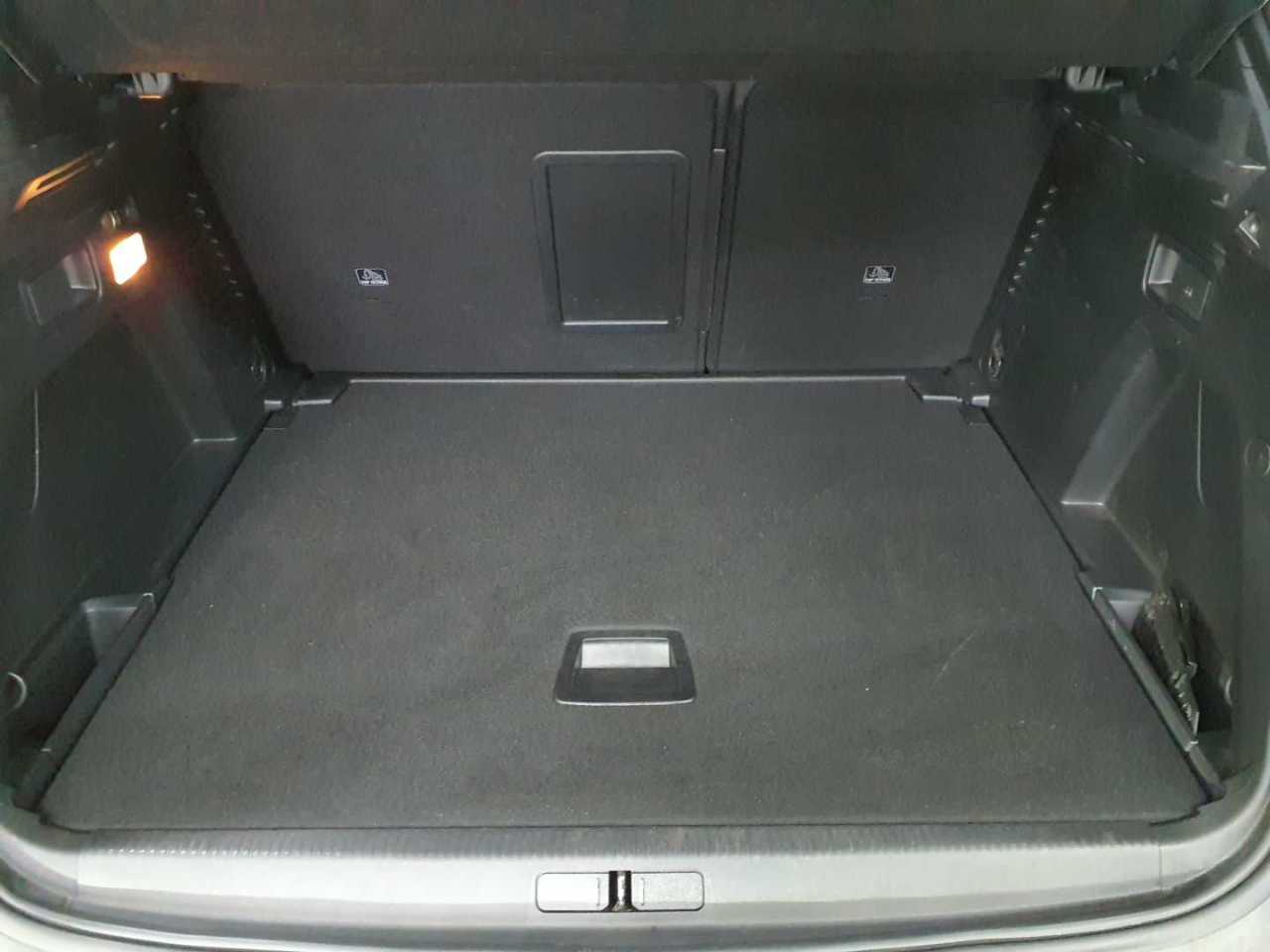Peugeot 3008 PureTech 130 Stop & Start GPF EAT8 Allure Pack 15