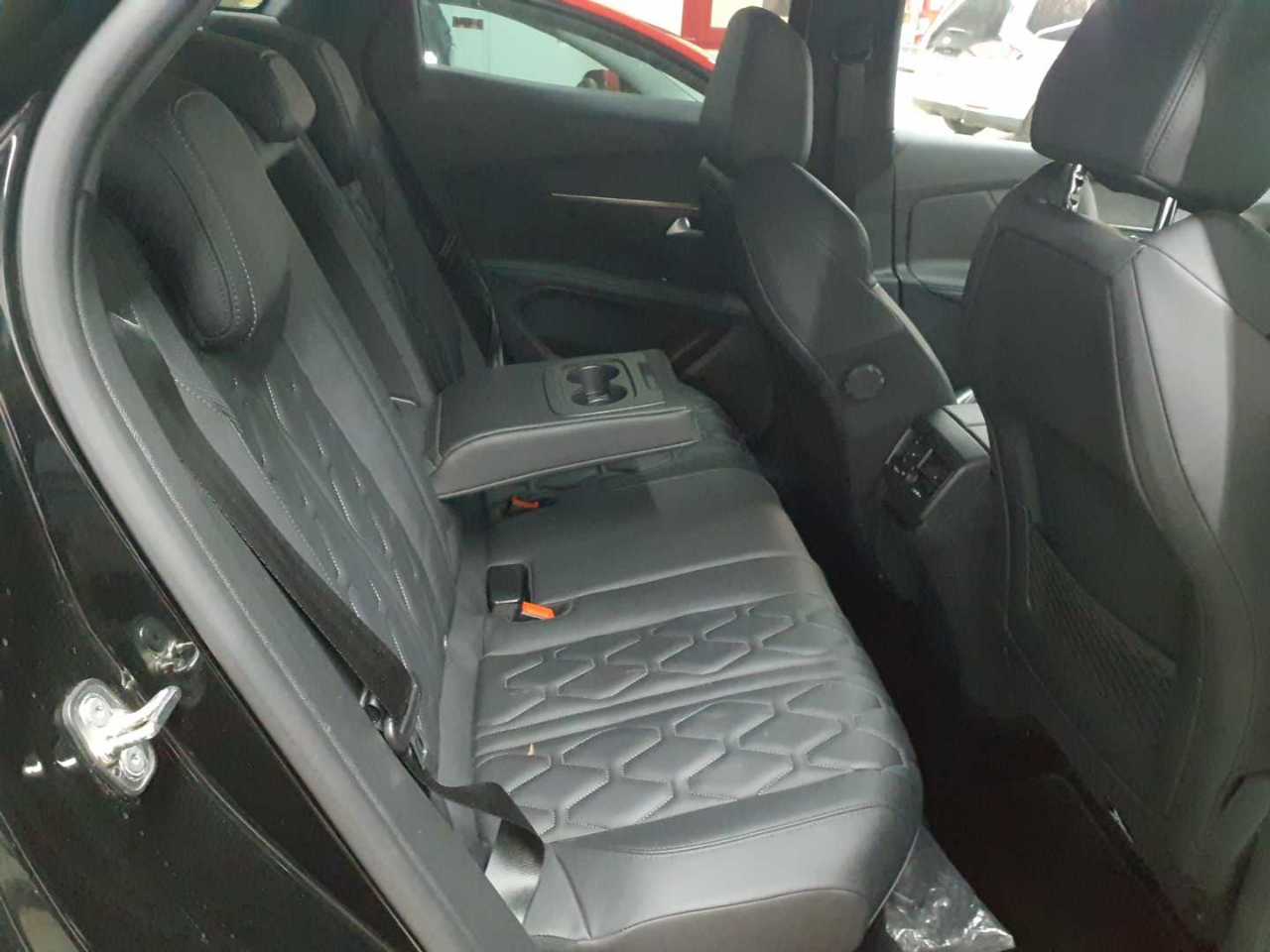 Peugeot 3008 PureTech 130 Stop & Start GPF EAT8 Allure Pack 14