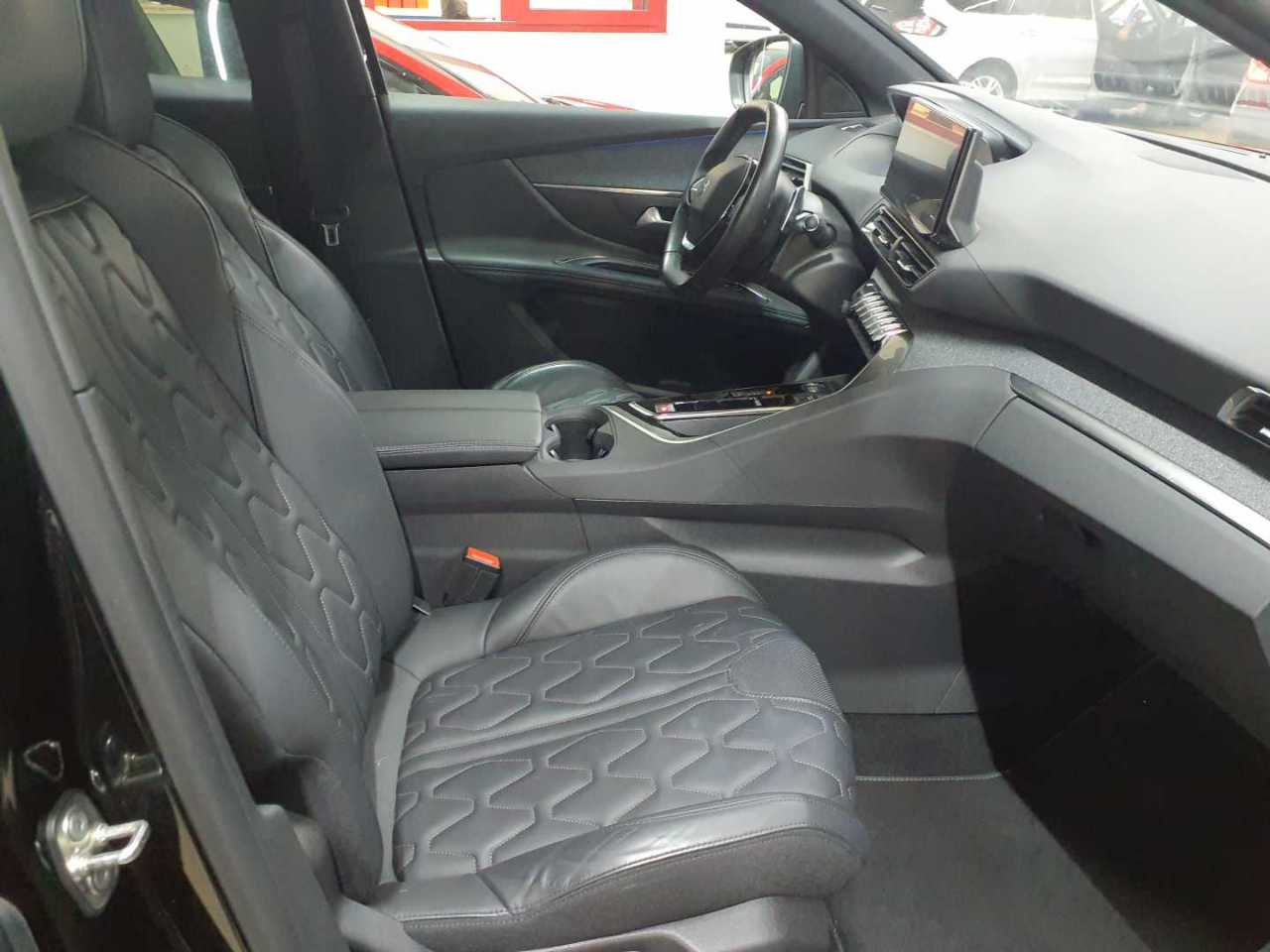 Peugeot 3008 PureTech 130 Stop & Start GPF EAT8 Allure Pack 8