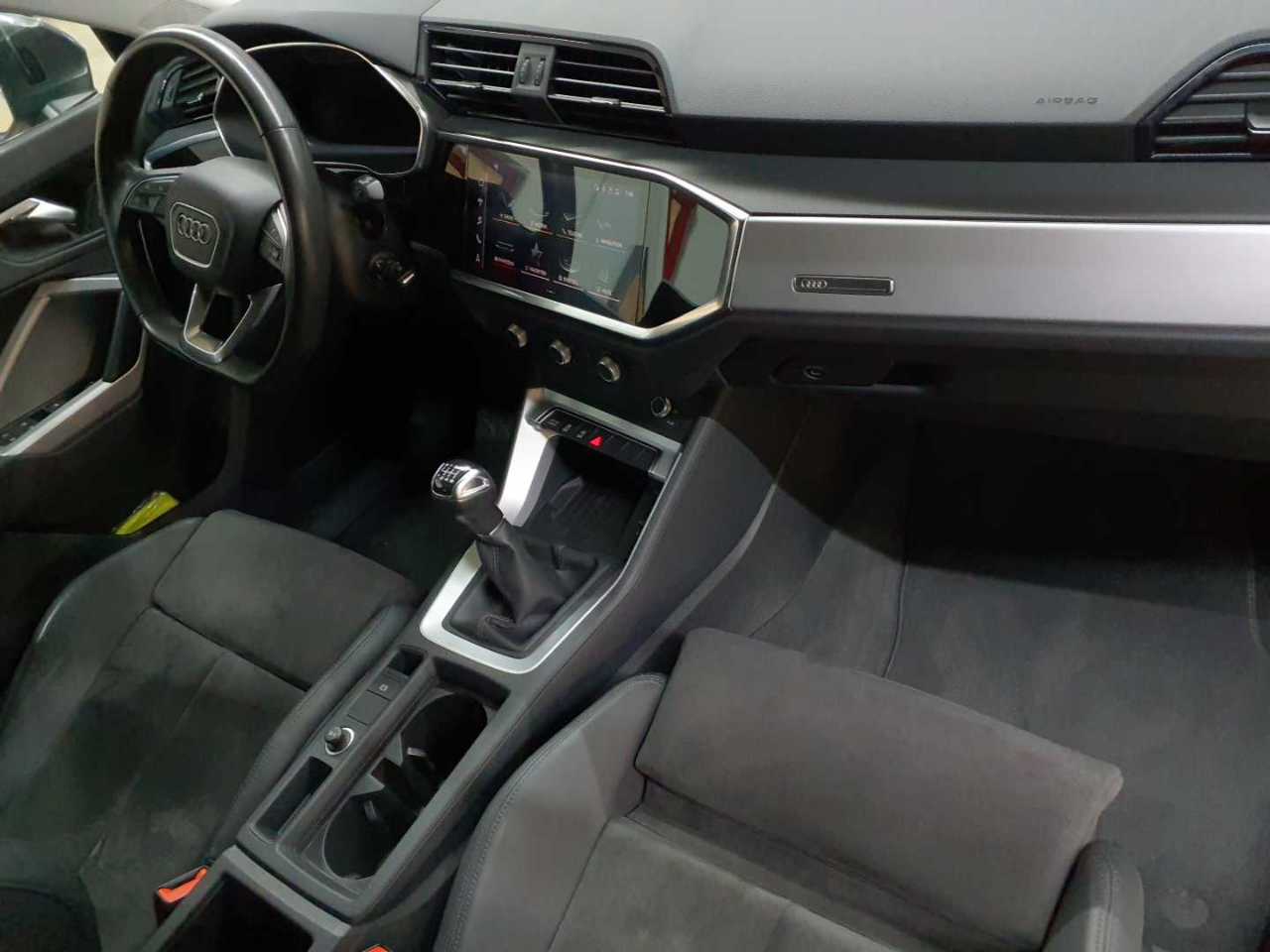 Audi Q3 35 TDI Sportback S line 9