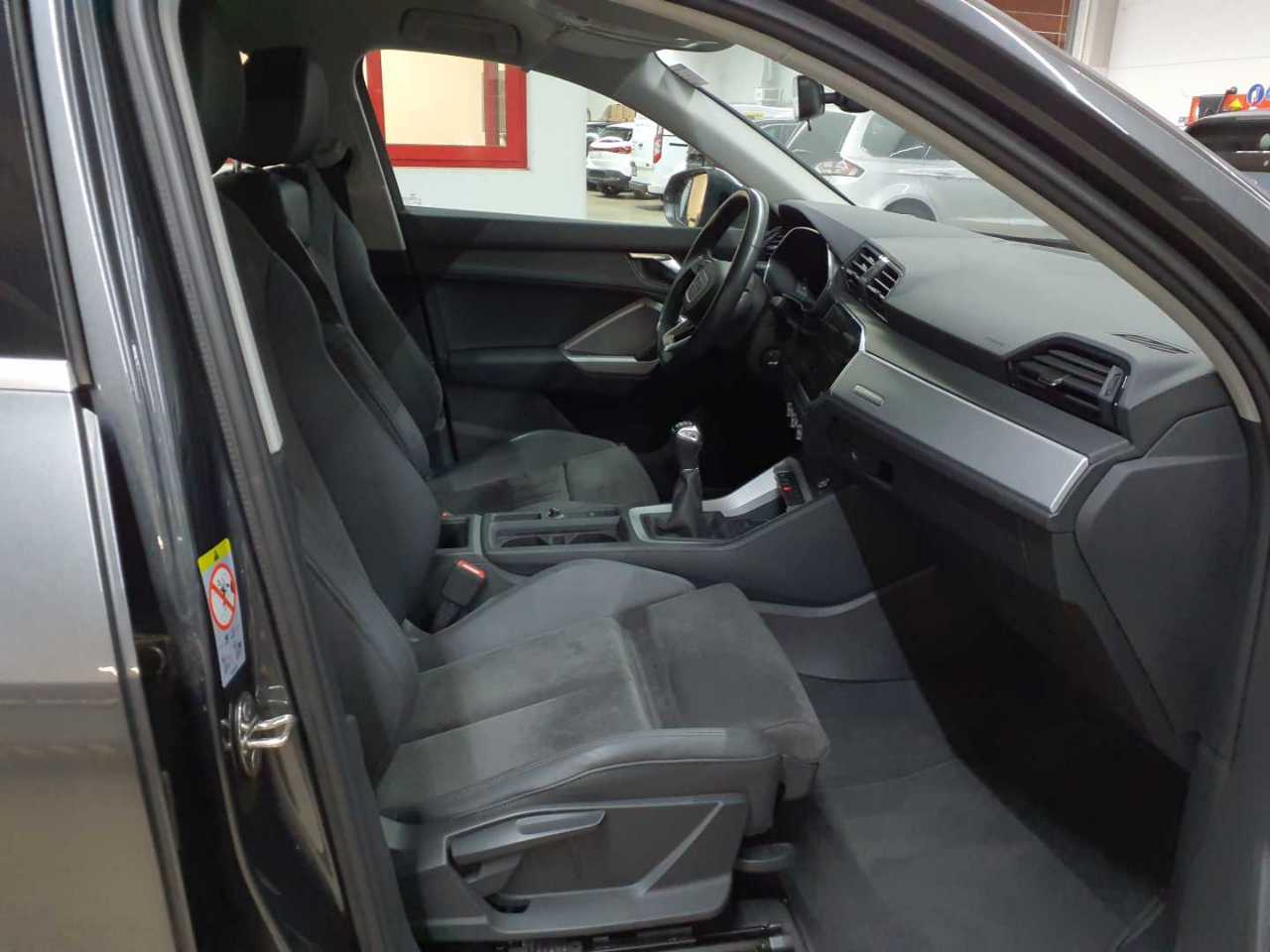 Audi Q3 35 TDI Sportback S line 8