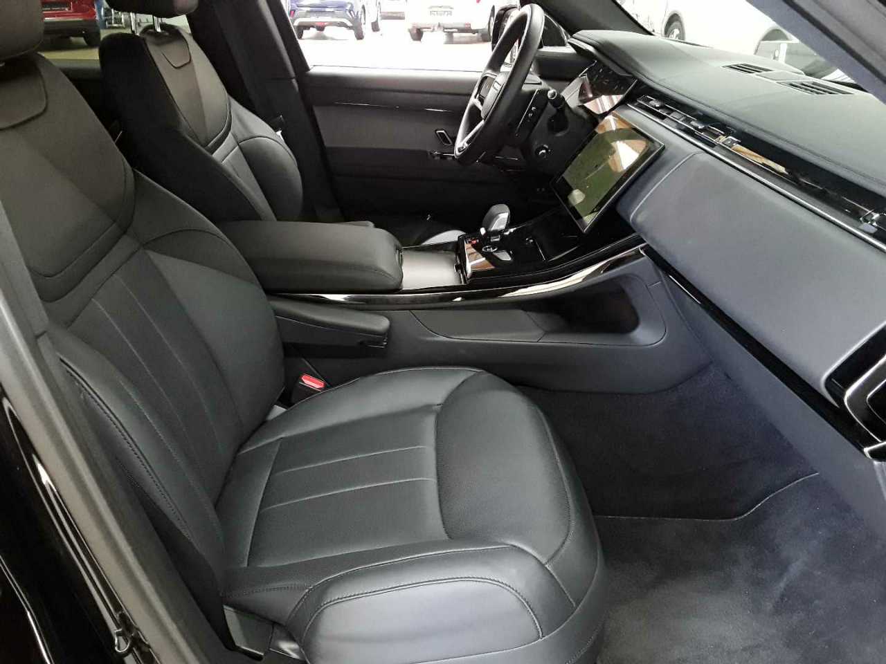 Land Rover Range Rover Sport D300 Dynamic HSE 8