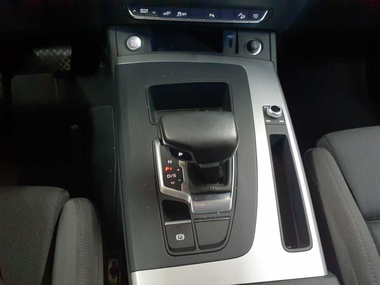 Audi Q5 50 TFSIe quattro S tronic advanced 10