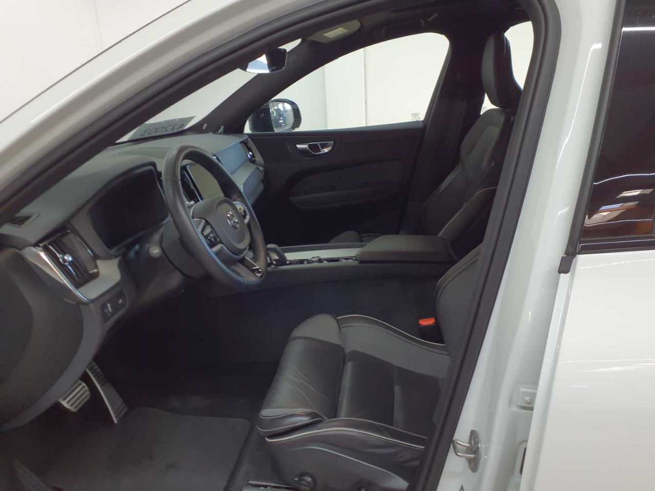 Volvo XC60 B4 D Geartronic RDesign 7