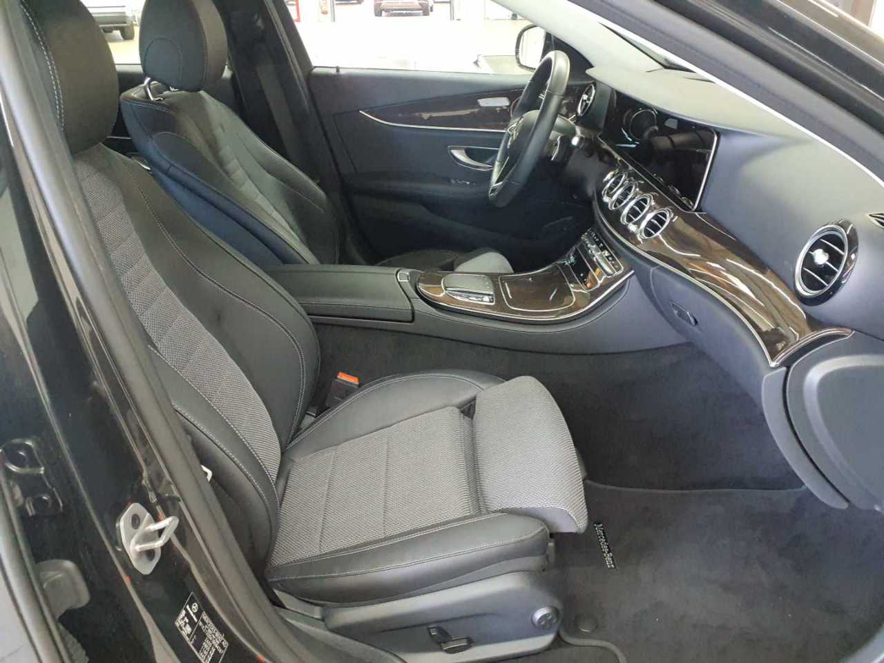 Mercedes-Benz E 220 d T 9G-TRONIC Avantgarde 7