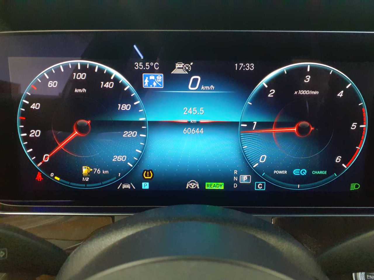 Mercedes-Benz E 220 d T 9G-TRONIC Avantgarde 11
