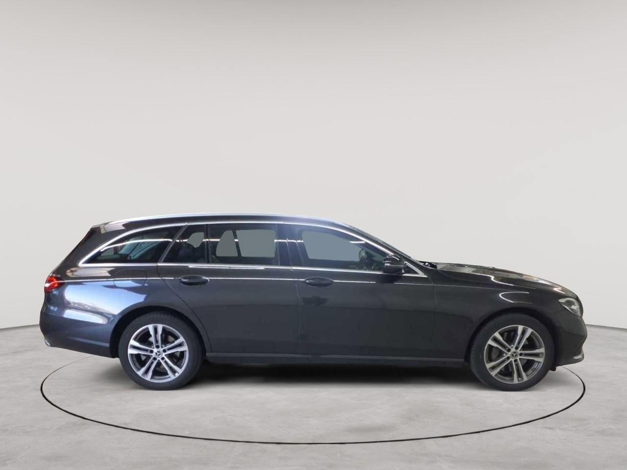 Mercedes-Benz E 220 d T 9G-TRONIC Avantgarde 3