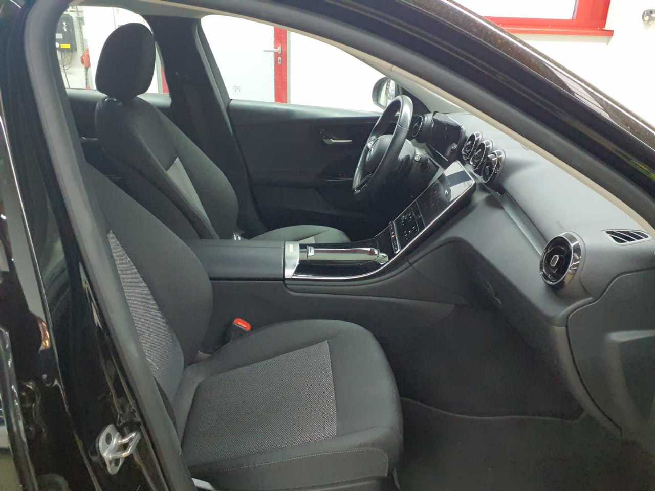 Mercedes-Benz C 220 d T 9G-TRONIC 7