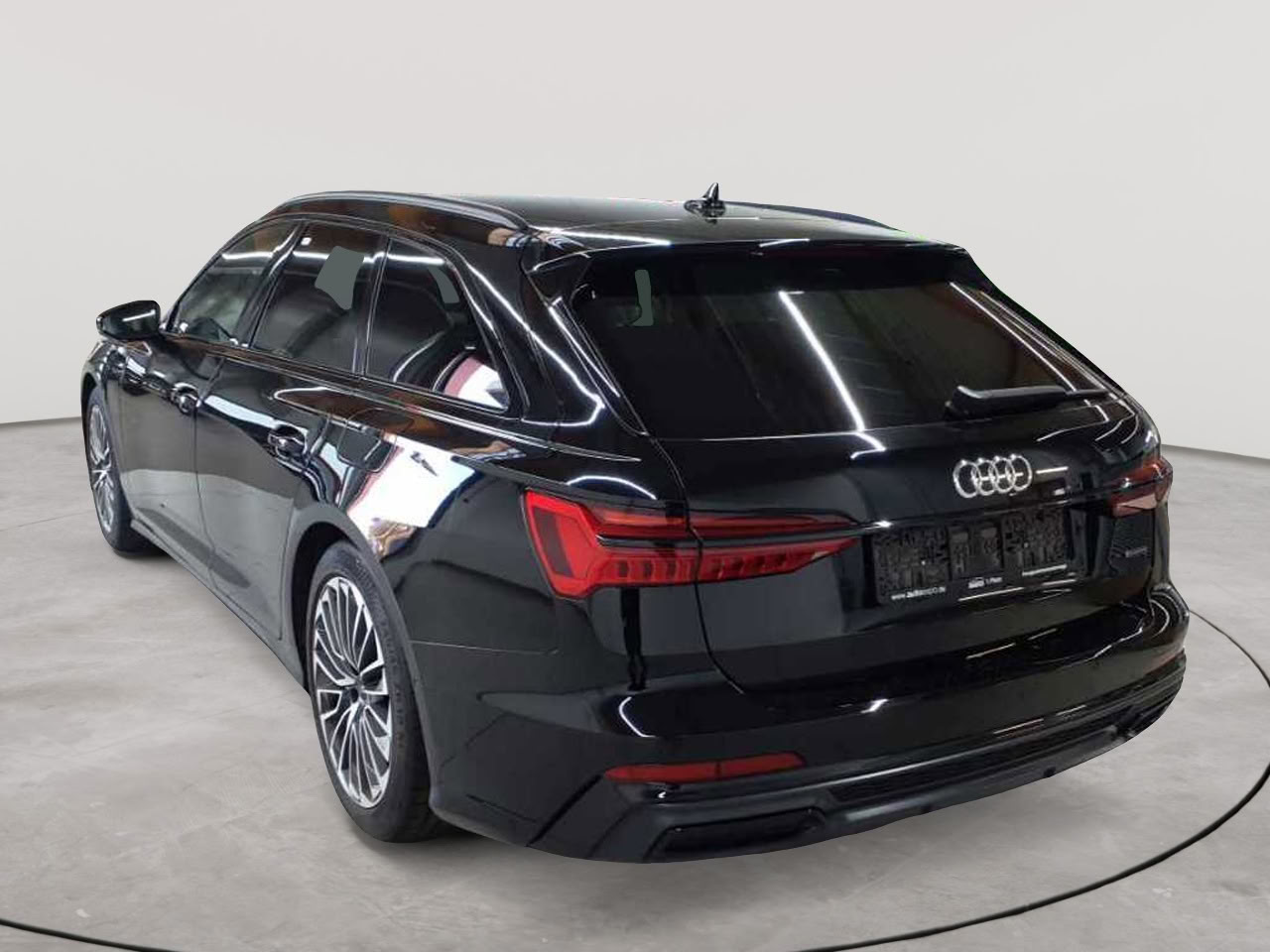 Audi A6 Avant 55 TFSI e quattro S tronic sport 5
