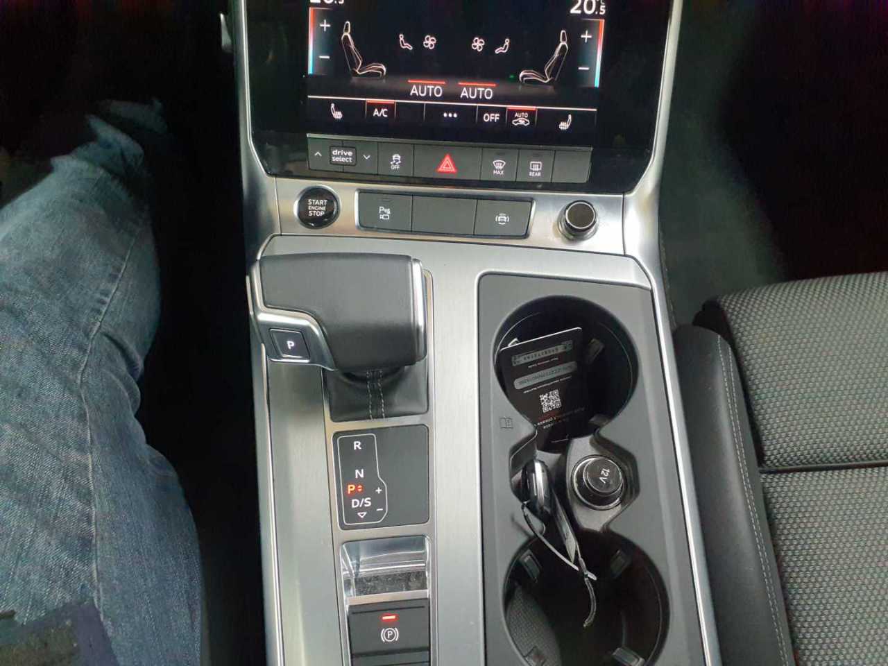 Audi A6 Avant 55 TFSI e quattro S tronic sport 10
