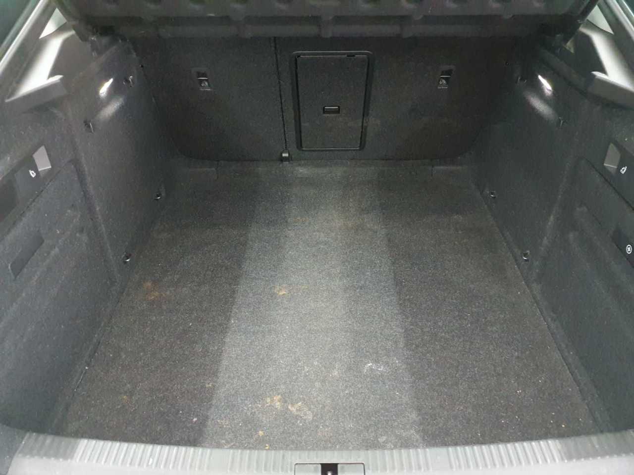 Skoda Superb 2.0 TDI DSG Style 12