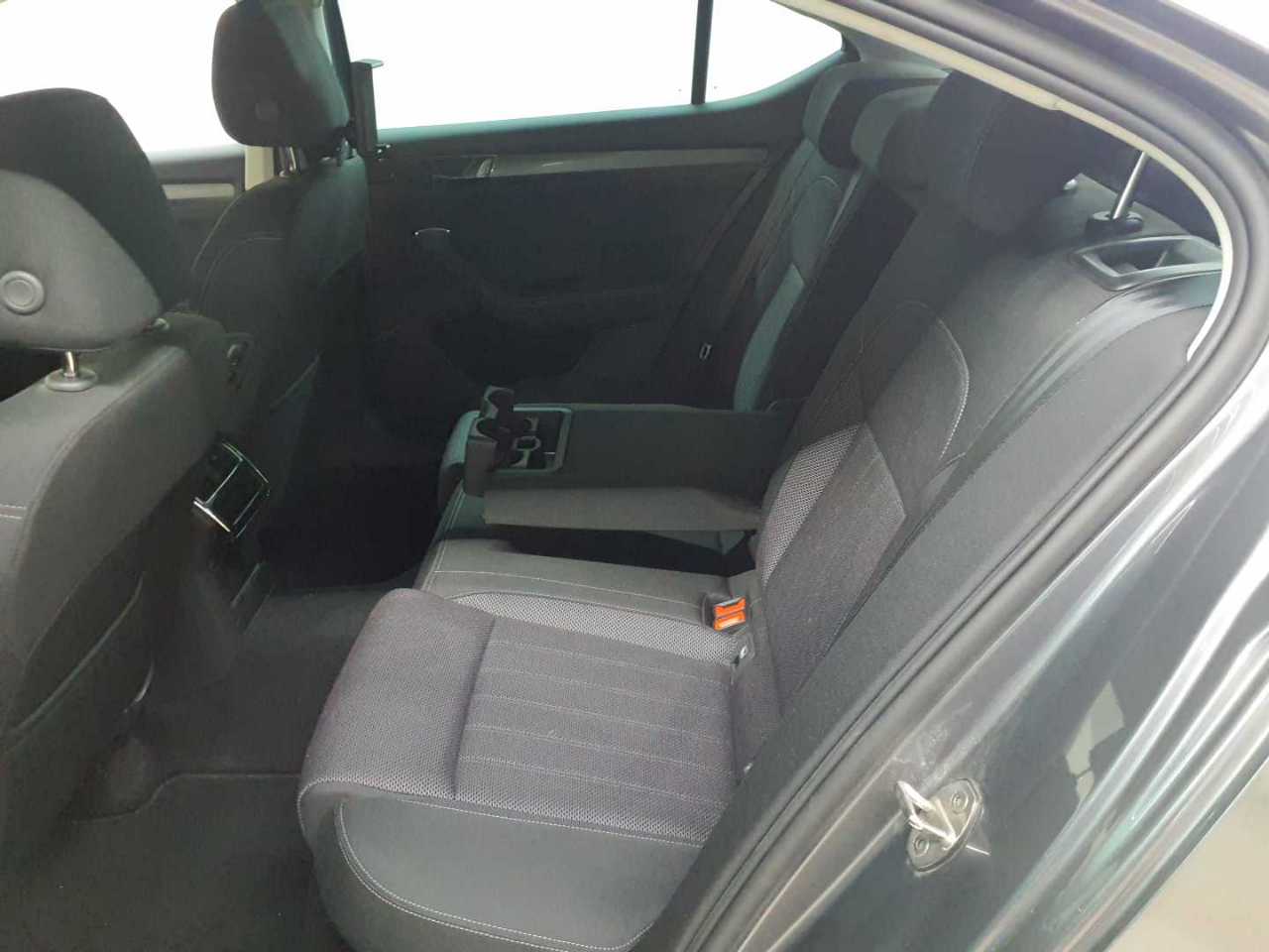 Skoda Superb 2.0 TDI DSG Style 15