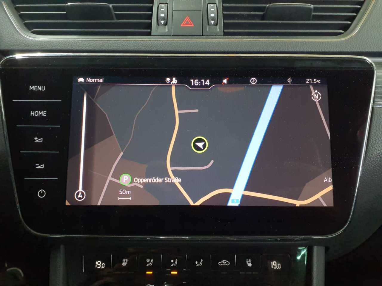 Skoda Superb Combi 2.0 TDI 4x4 DSG Premium Edition 12