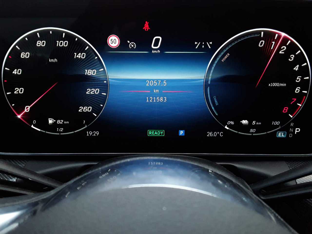 Mercedes-Benz C 300 e 9G-TRONIC Avantgarde 11