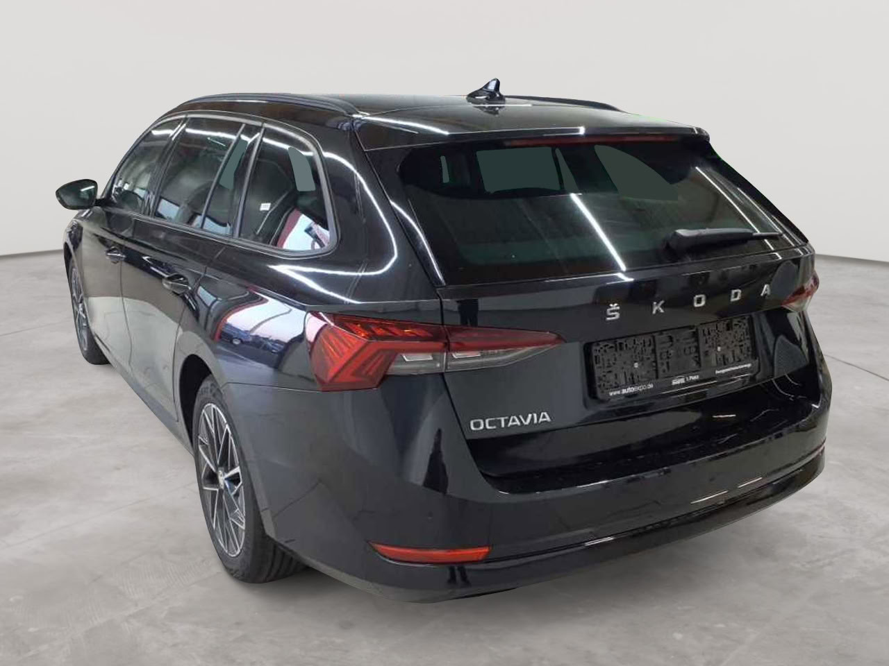 Skoda Octavia Combi 2.0 TDI Clever 5