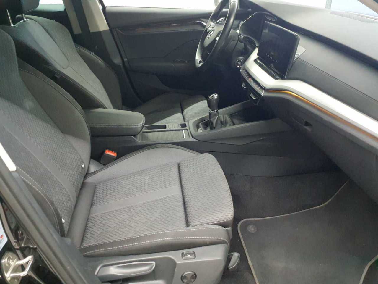Skoda Octavia Combi 2.0 TDI Clever 8