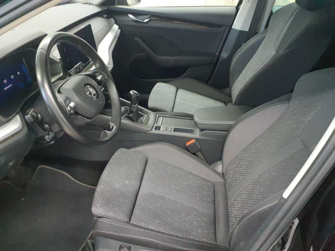 Skoda Octavia Combi 2.0 TDI Clever 7