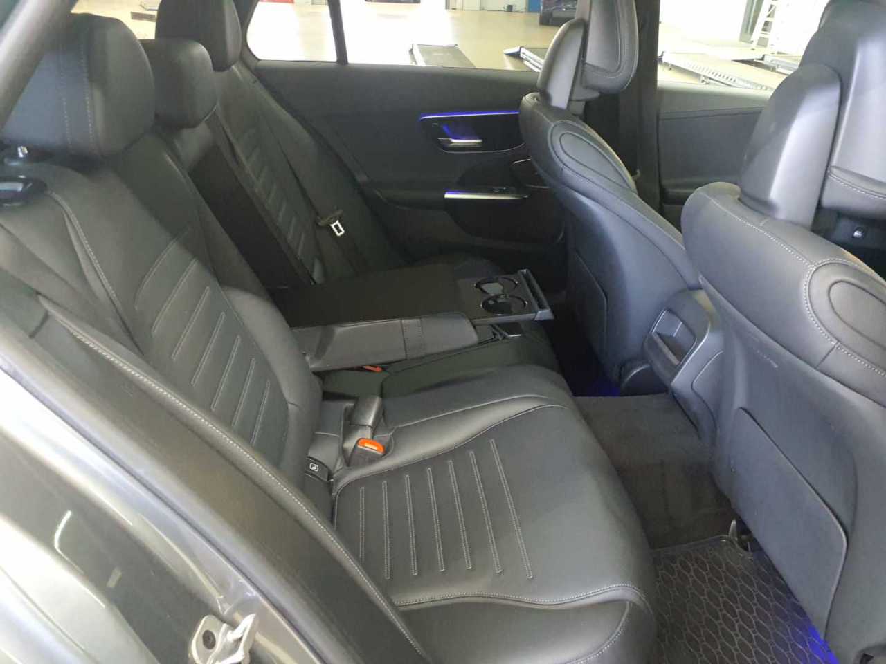 Mercedes-Benz C 300 d T 9G-TRONIC AMG Line 13