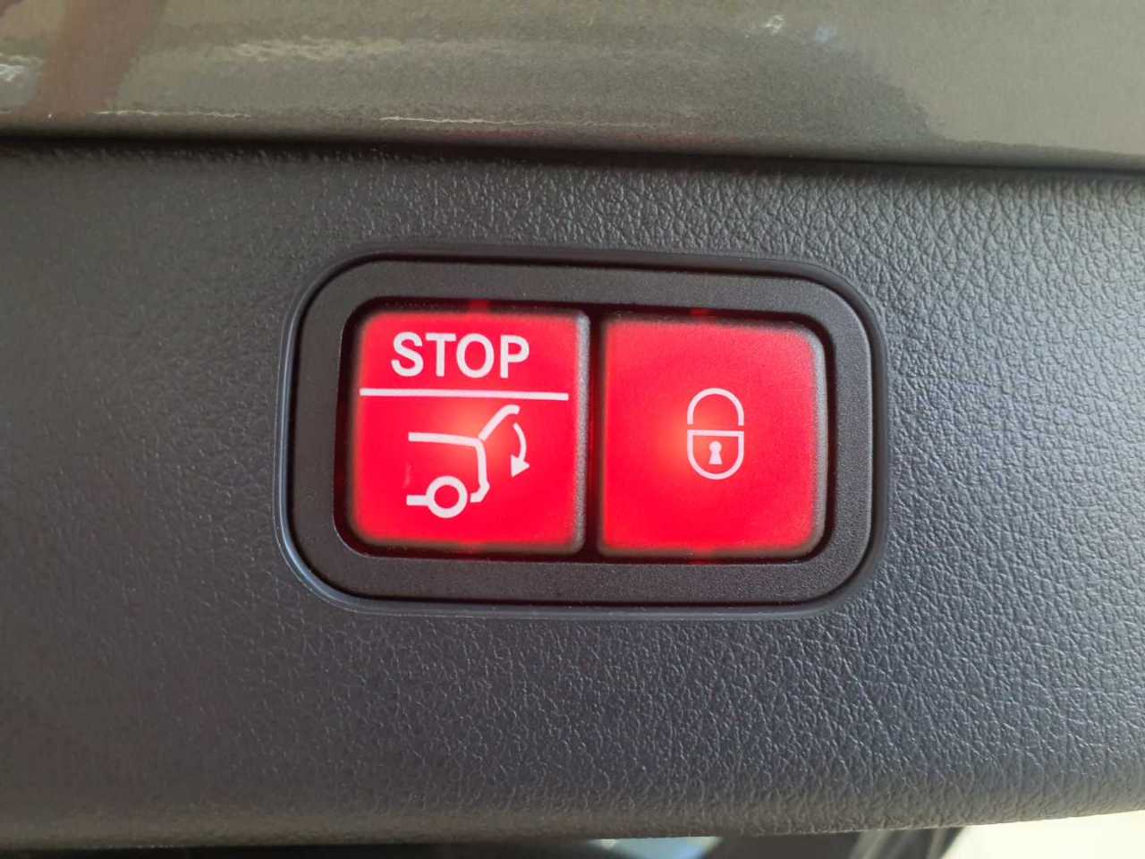 Mercedes-Benz C 300 d T 9G-TRONIC AMG Line 18