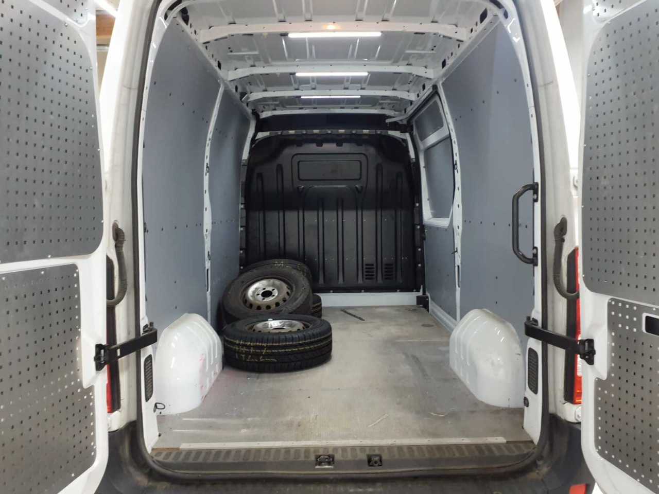 Opel Movano 2.3 D L2H2 2WD VA S&S 15