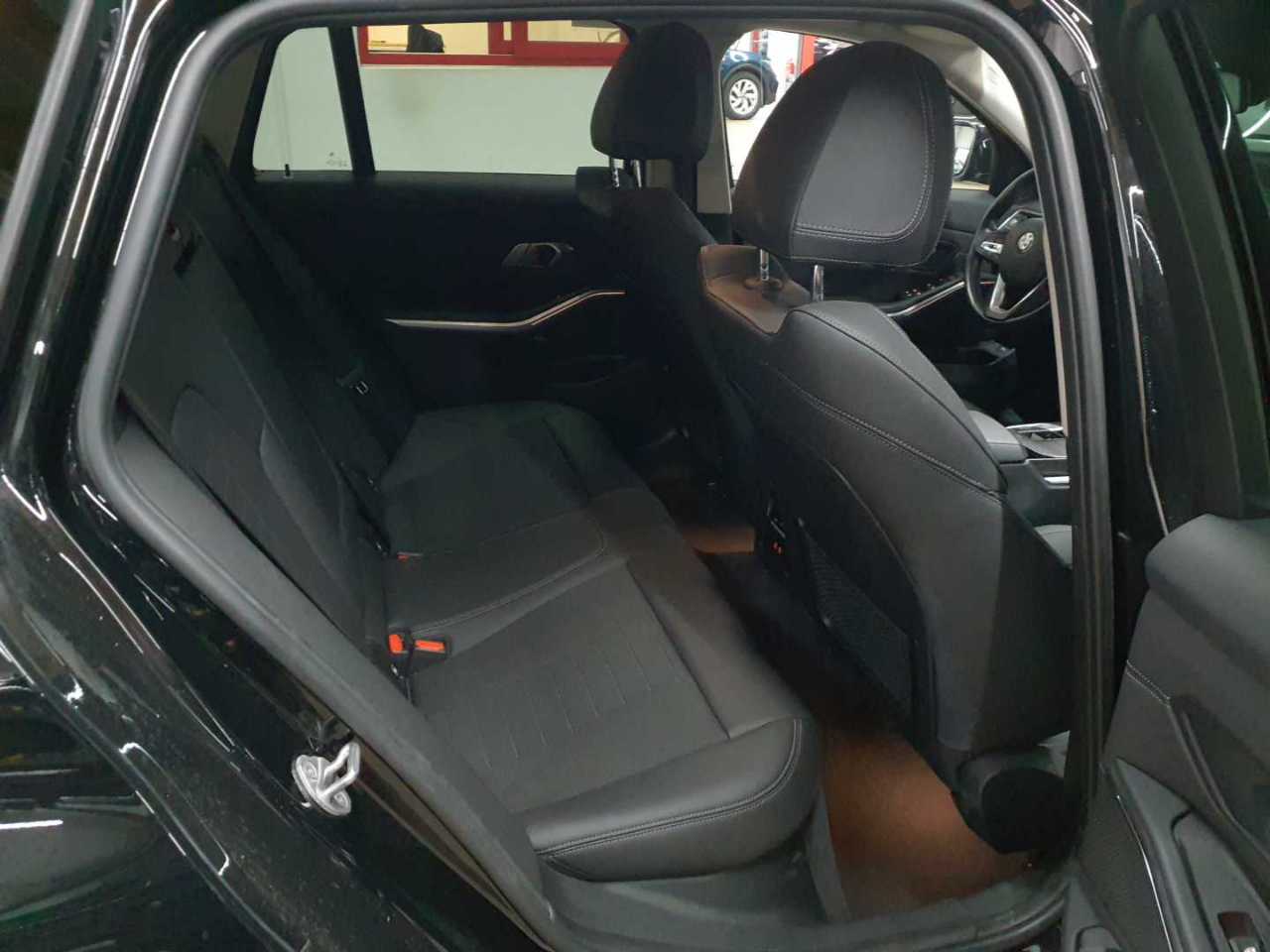 Bmw 320d Touring Aut. 14