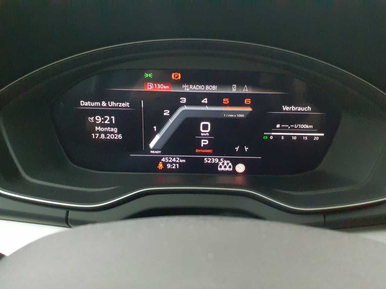 Audi Q5 35 TDI S tronic 11