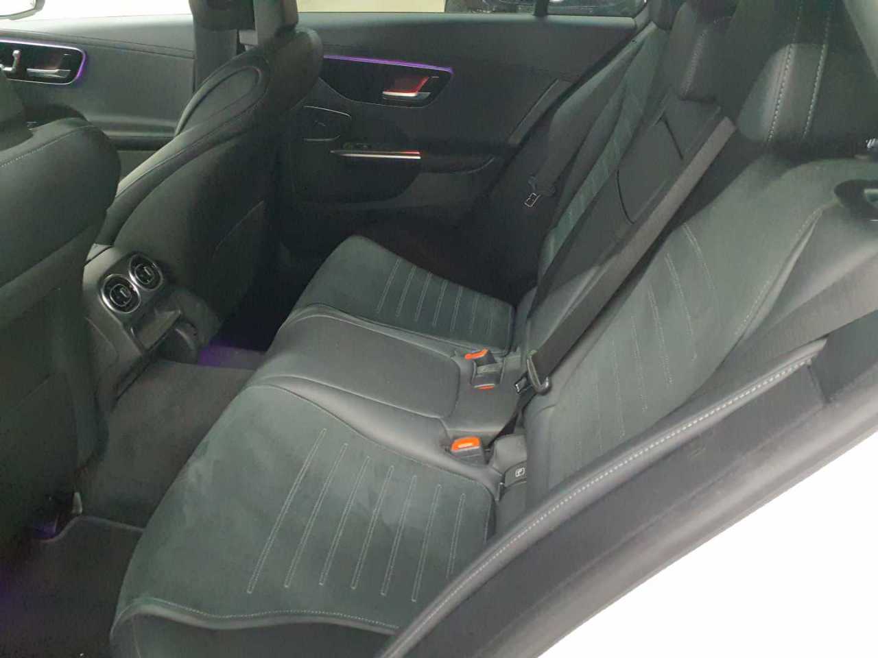 Mercedes-Benz C 220 d T 9G-TRONIC AMG Line 13