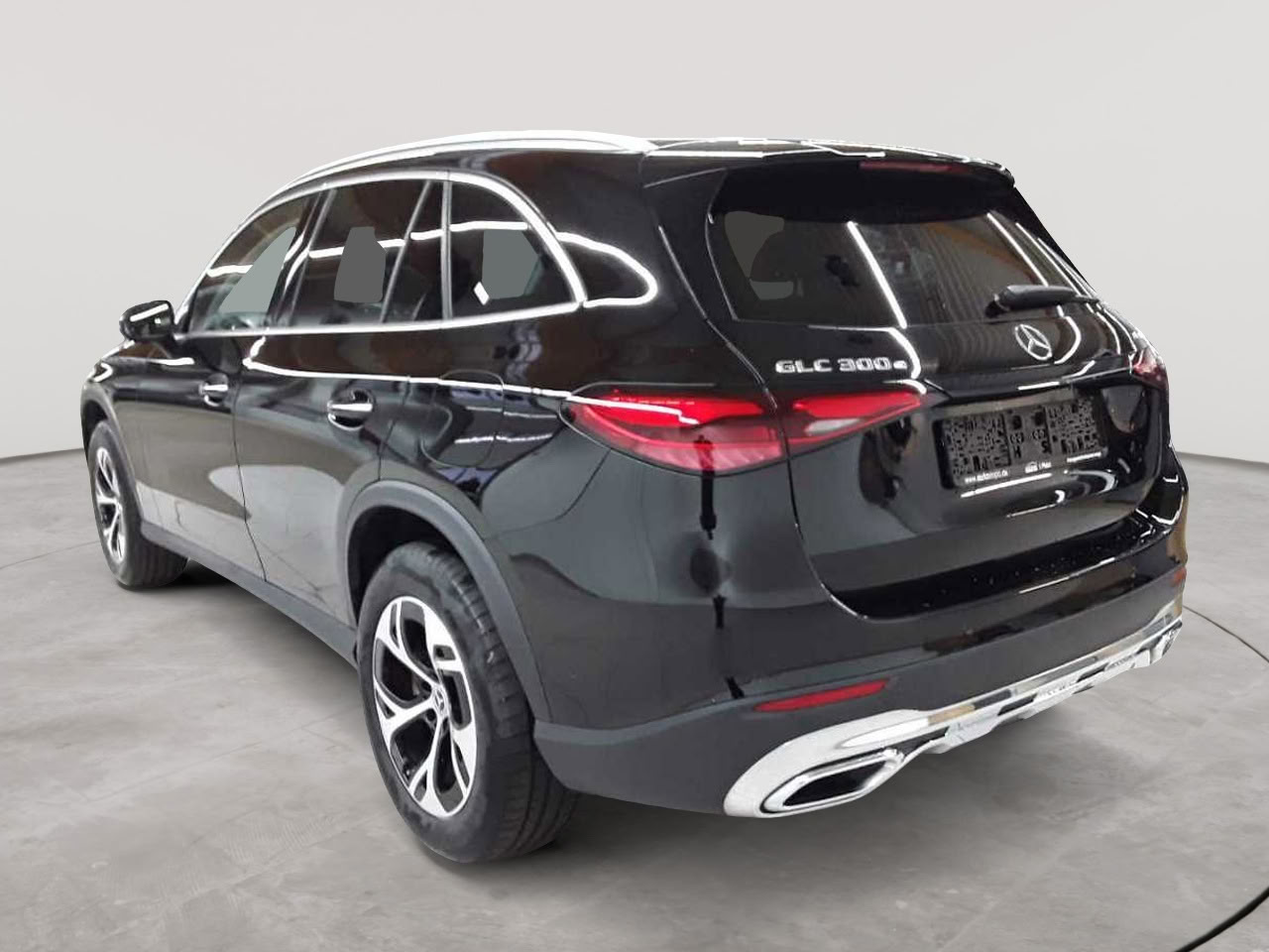 Mercedes-Benz GLC 300 e 4Matic 9G-TRONIC Avantgarde Advanced 5