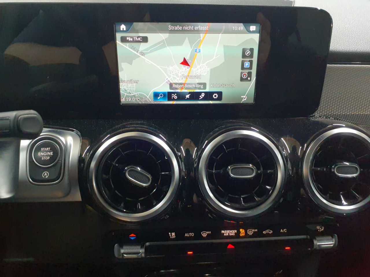 Mercedes-Benz GLB 200 d 8G-DCT Style 12