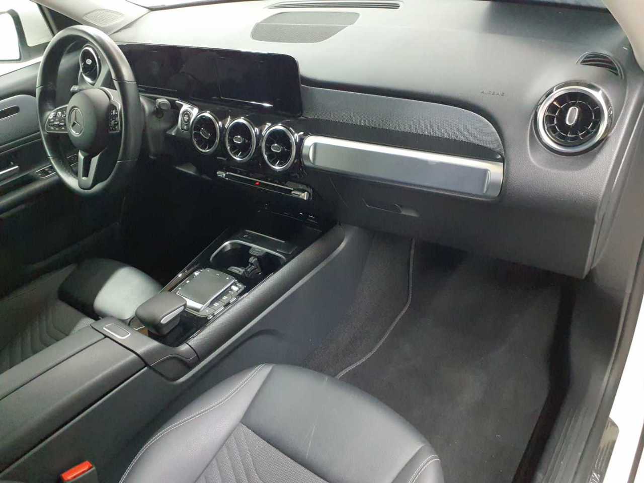 Mercedes-Benz GLB 200 d 8G-DCT Style 9