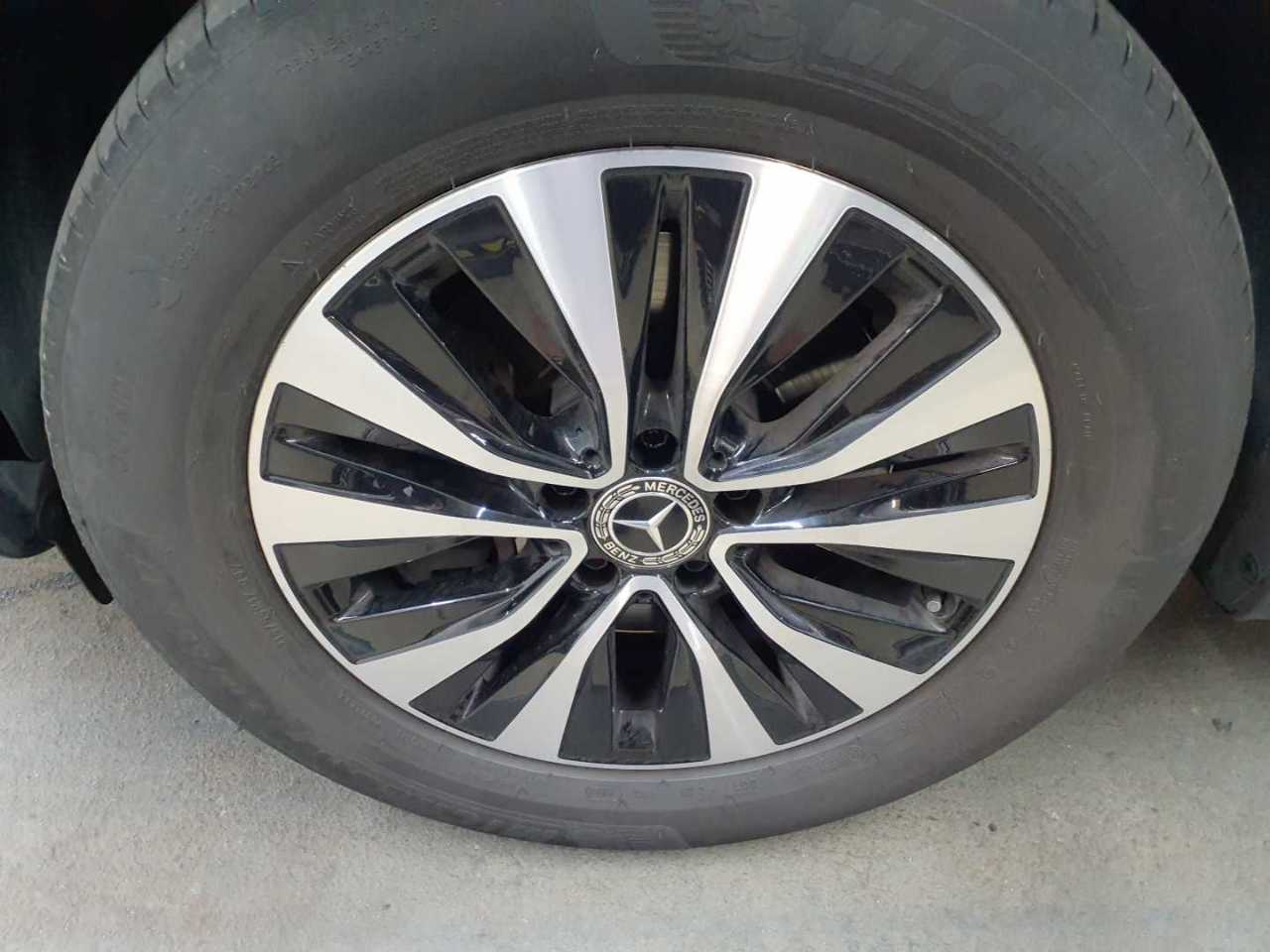 Mercedes-Benz GLB 200 d 8G-DCT Style 16